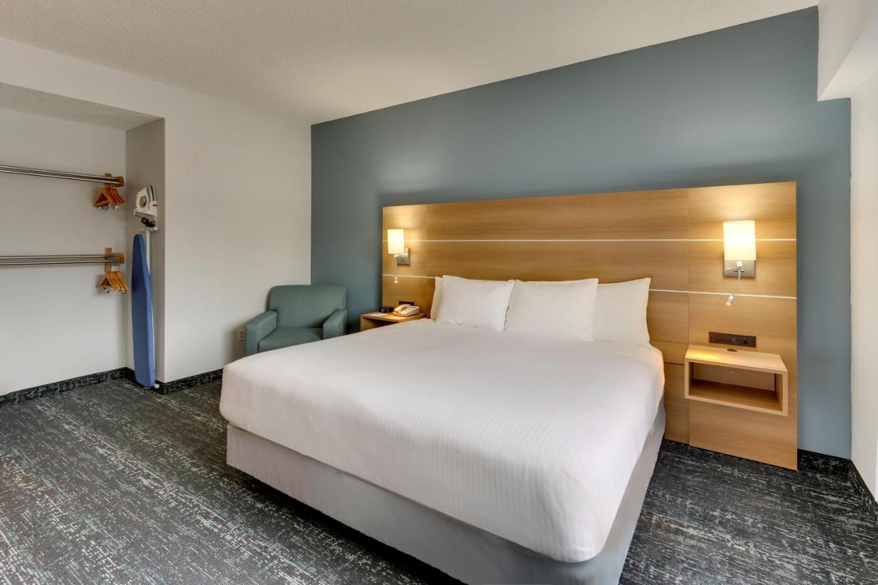 Hotel Parkshore Traverse City