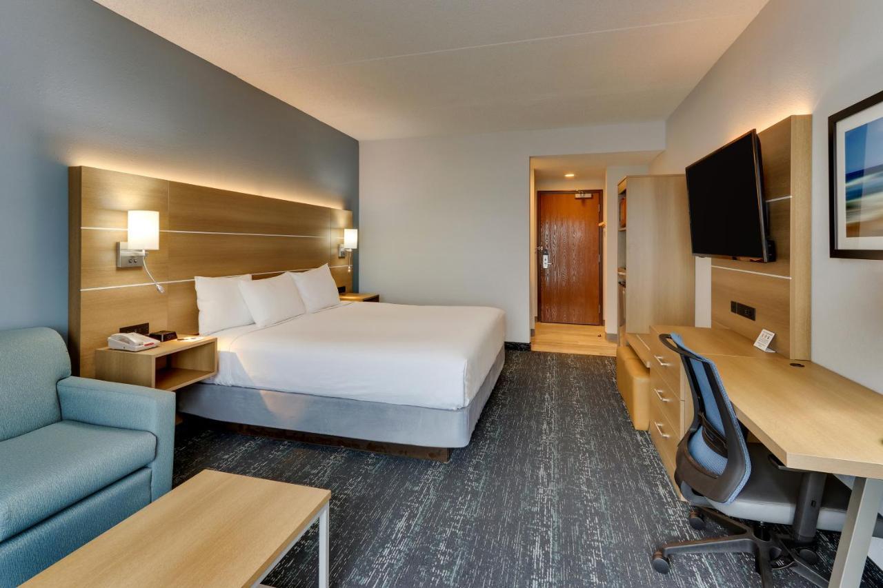 Parkshore Hotel 3*