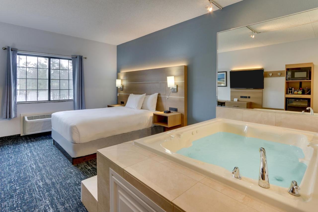 Parkshore Hotel Traverse City