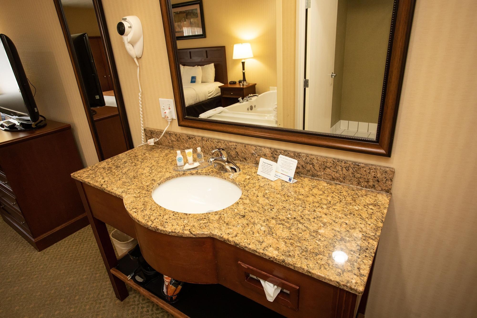 Comfort Traverse Inn Traverse City