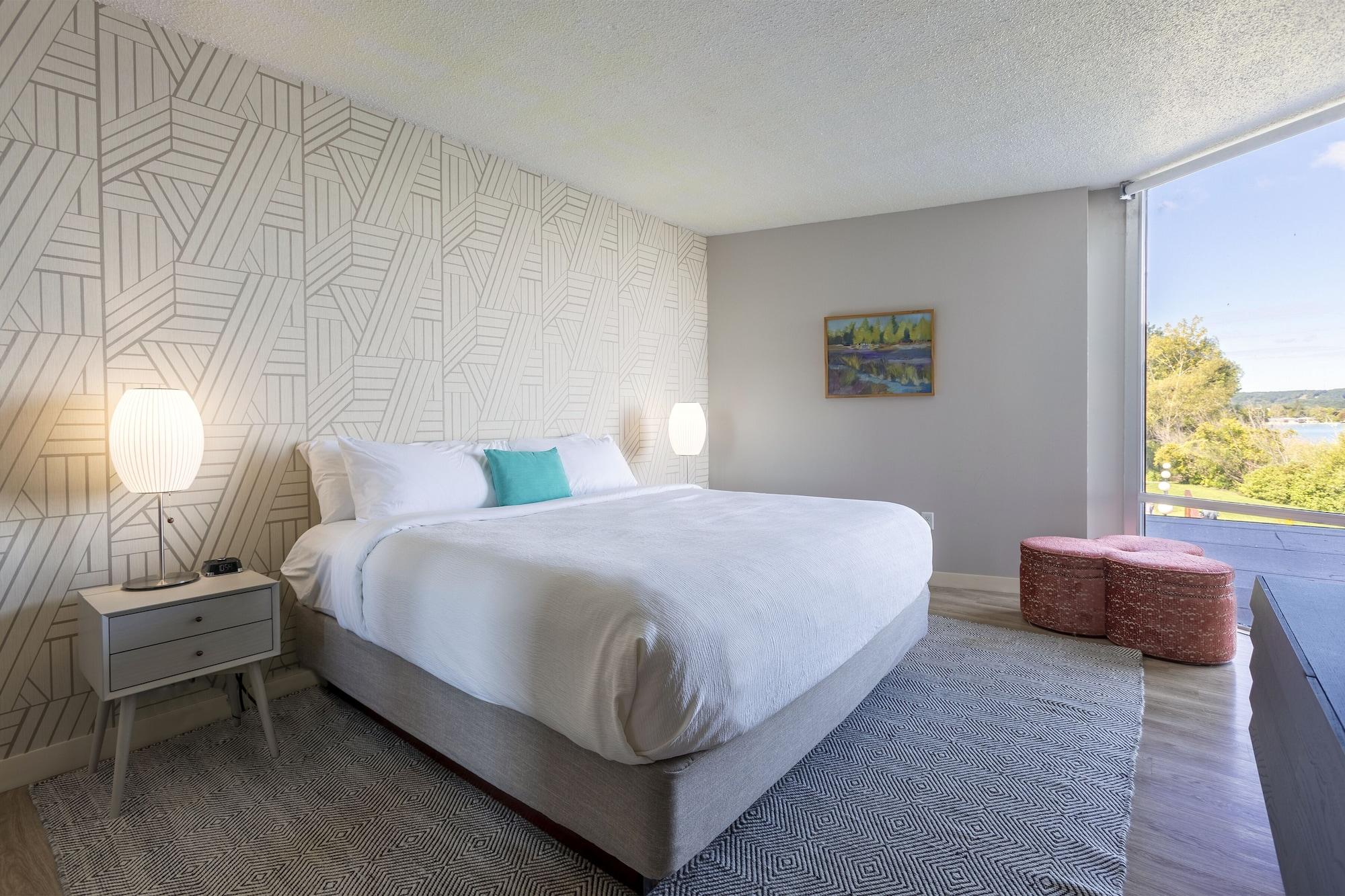 West Bay Beach, A Hotel