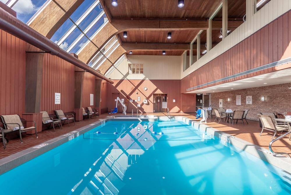 West Bay Beach, A Hotel 3*