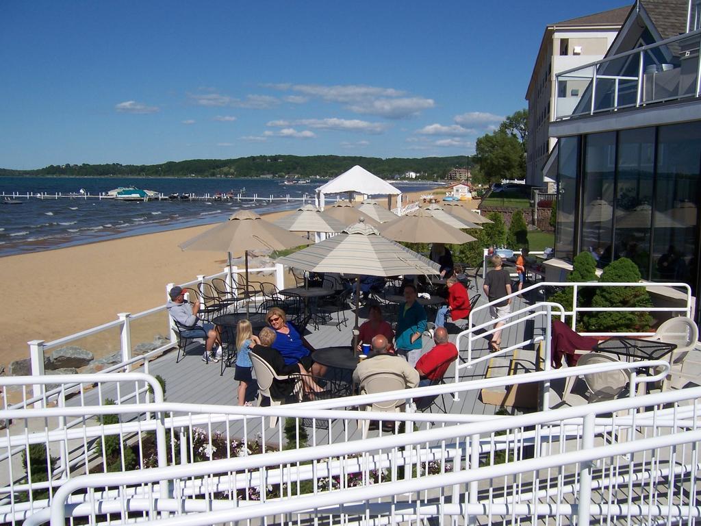 Pinestead Reef Aparthotel 4*