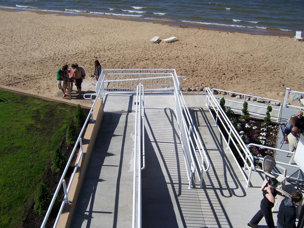 Pinestead Reef 4* Traverse City
