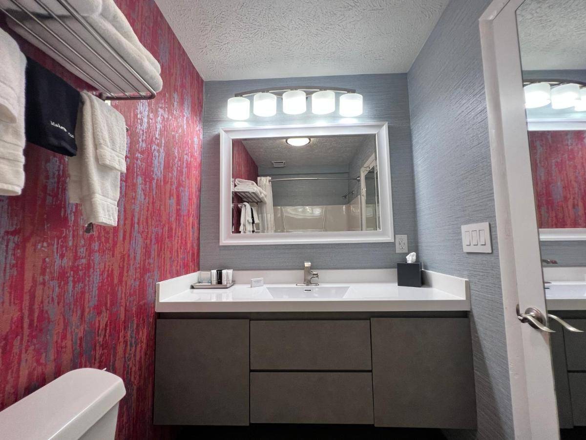 The Haus - Traverse Hotel 3*