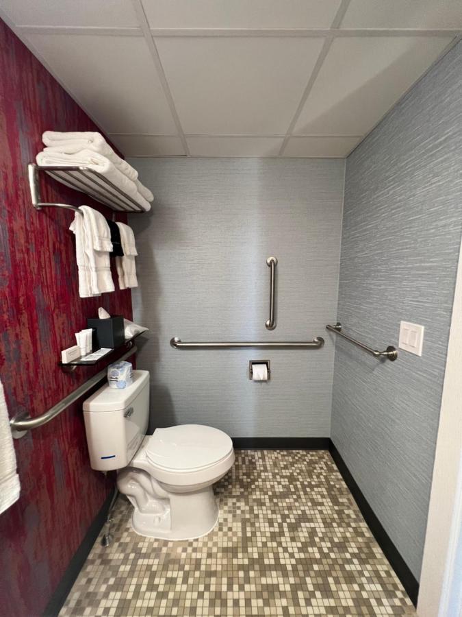 The Haus - Traverse 3* Traverse City