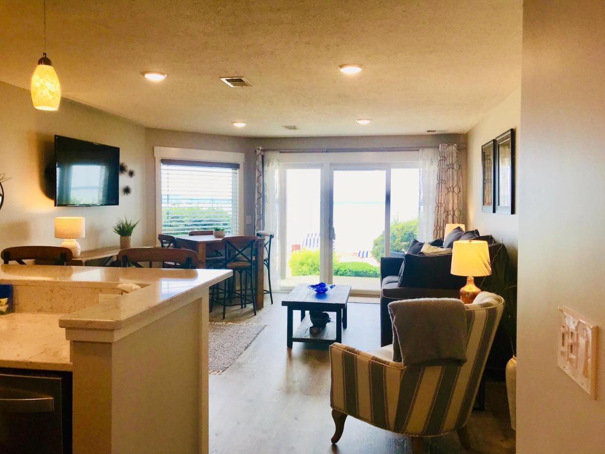 The Unit 104 Aparthotel Traverse City