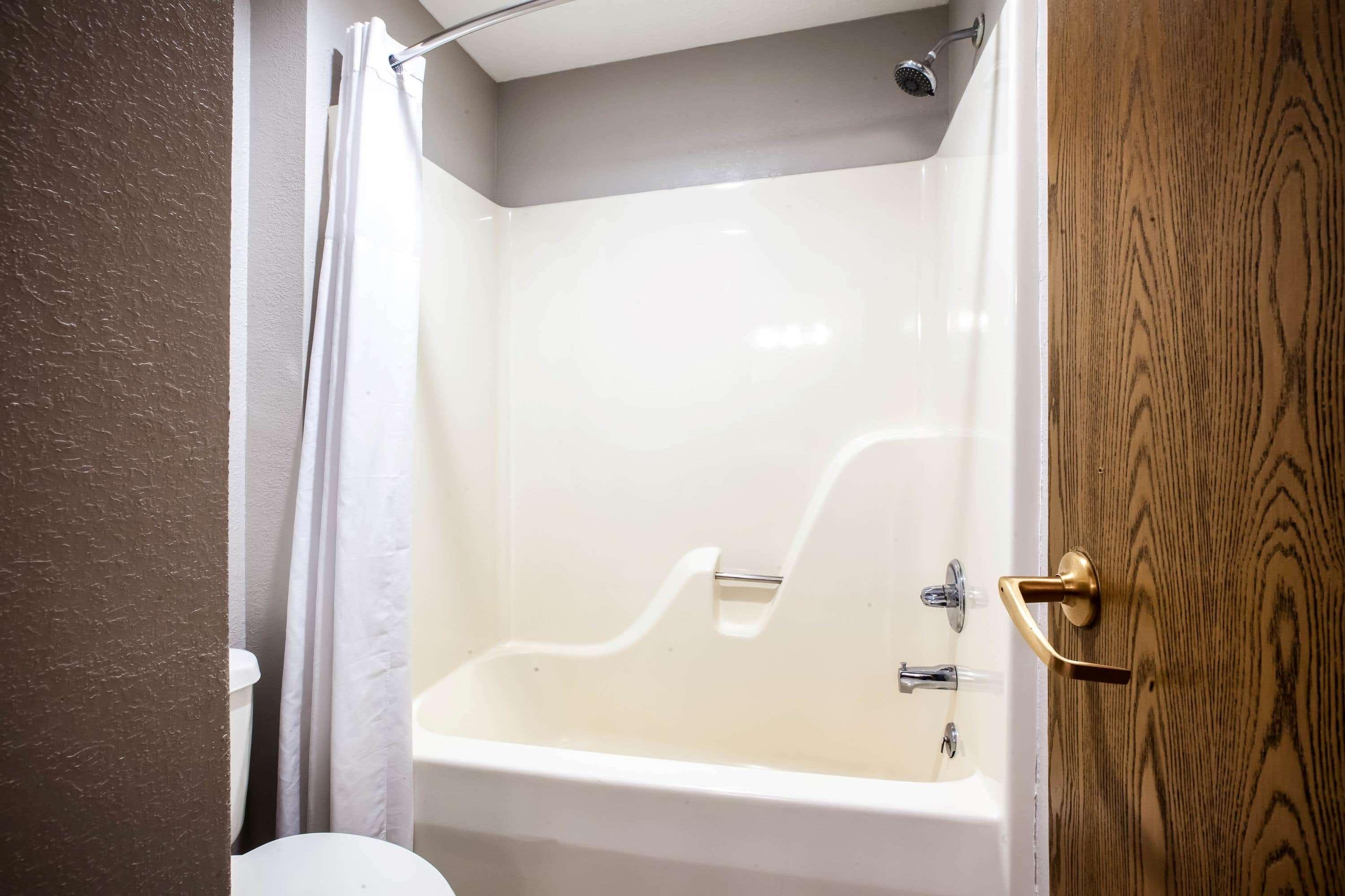 Hotel Baymont By Wyndham Traverse