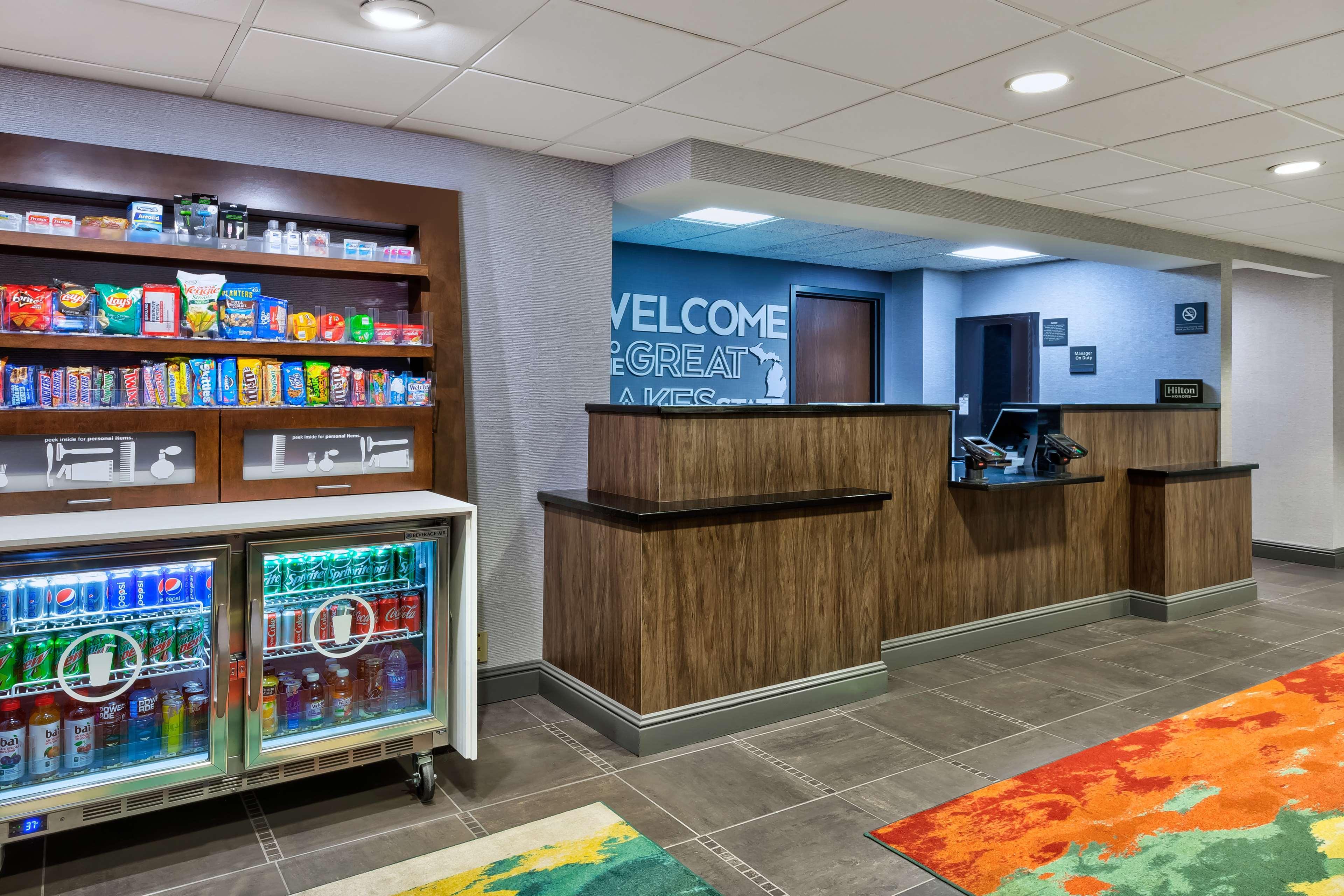 Hampton Traverse Hotel