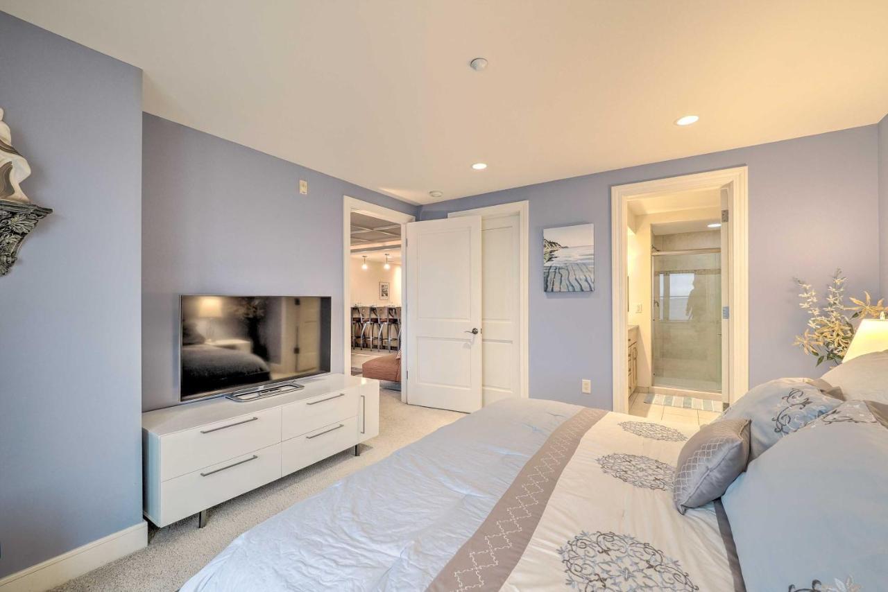 Apartment Beachfront Traverse With Pool *