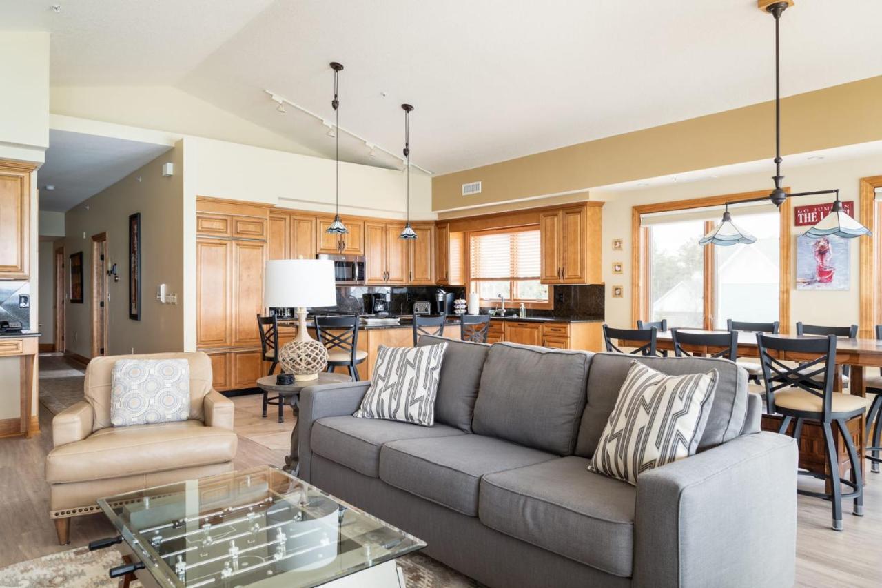 Sugar 3004 Luxury Beachfront Traverse City