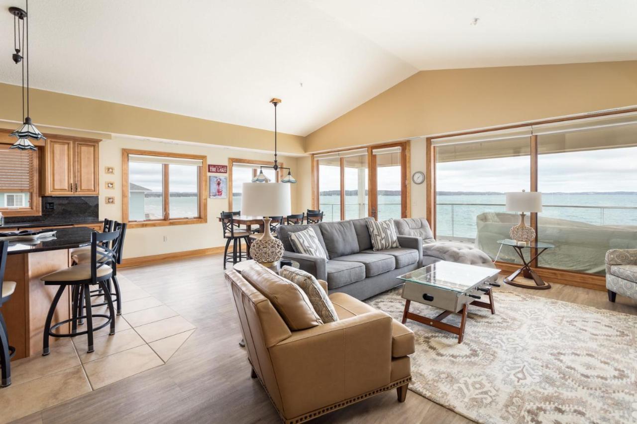 Sugar 3004 Luxury Beachfront Traverse City