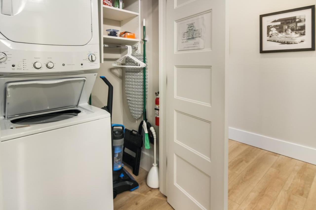 Golden Lofts Unit 2 Downtown Traverse 1bd 1ba *