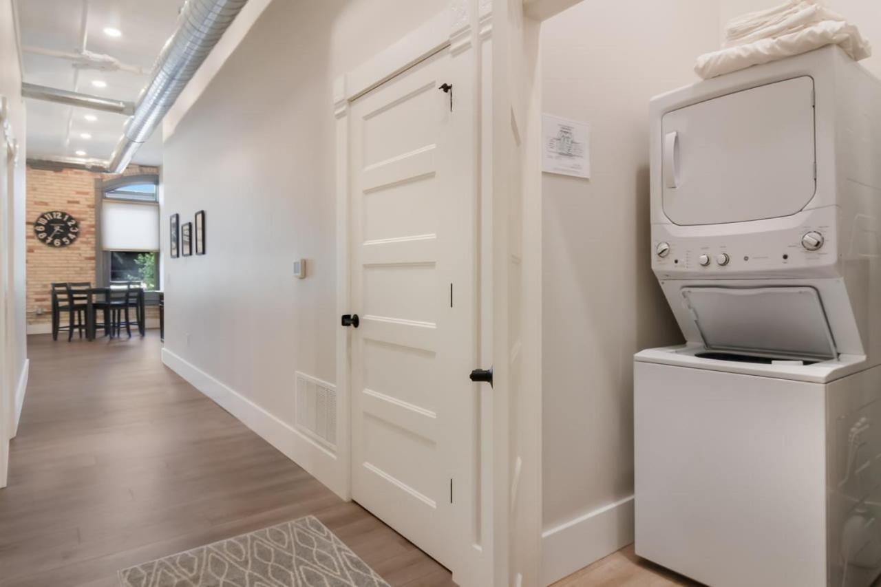 Golden Lofts Unit 3 Downtown Traverse 2bd 2ba * Traverse City