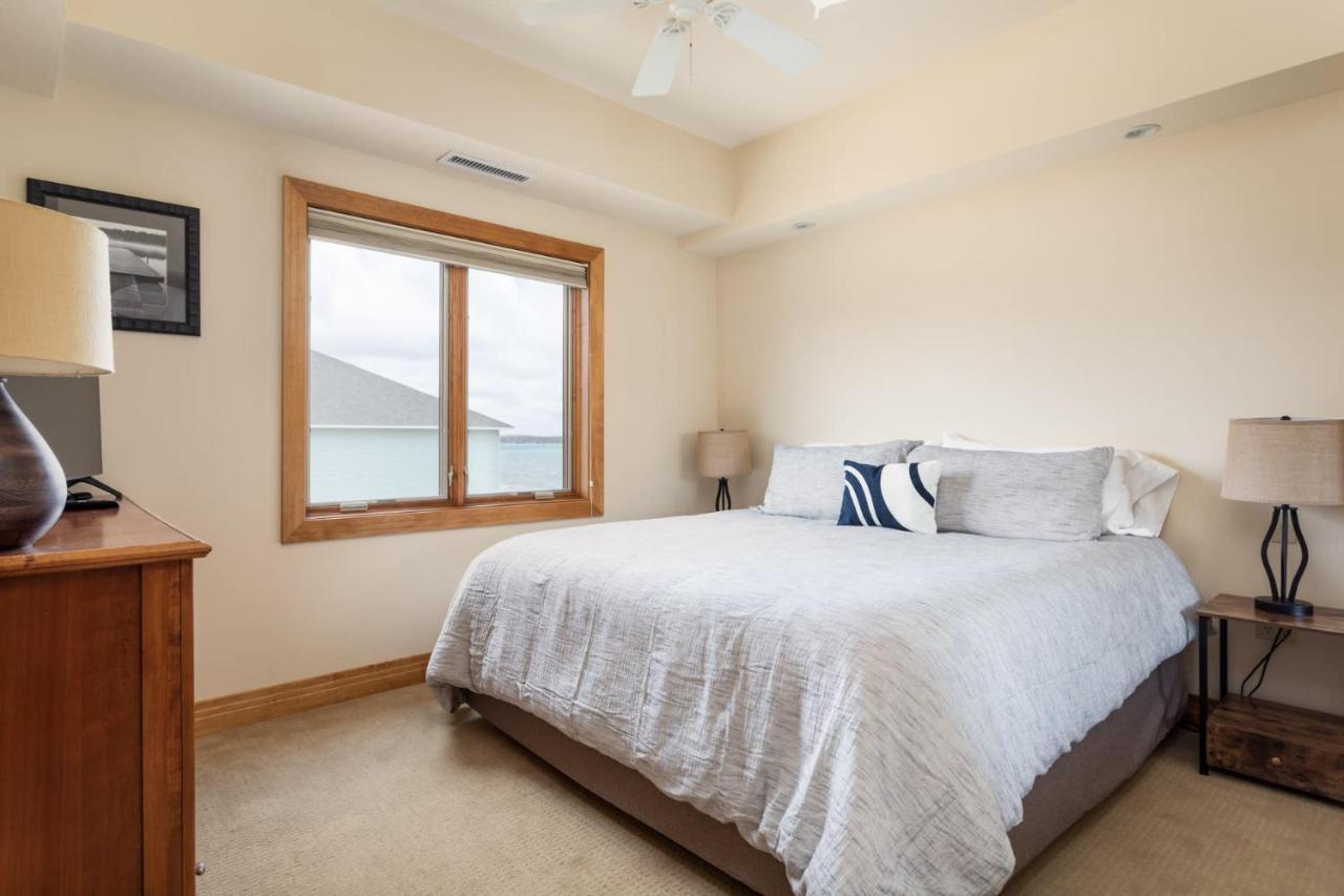 Holiday home Sugar 3004 Luxury Beachfront