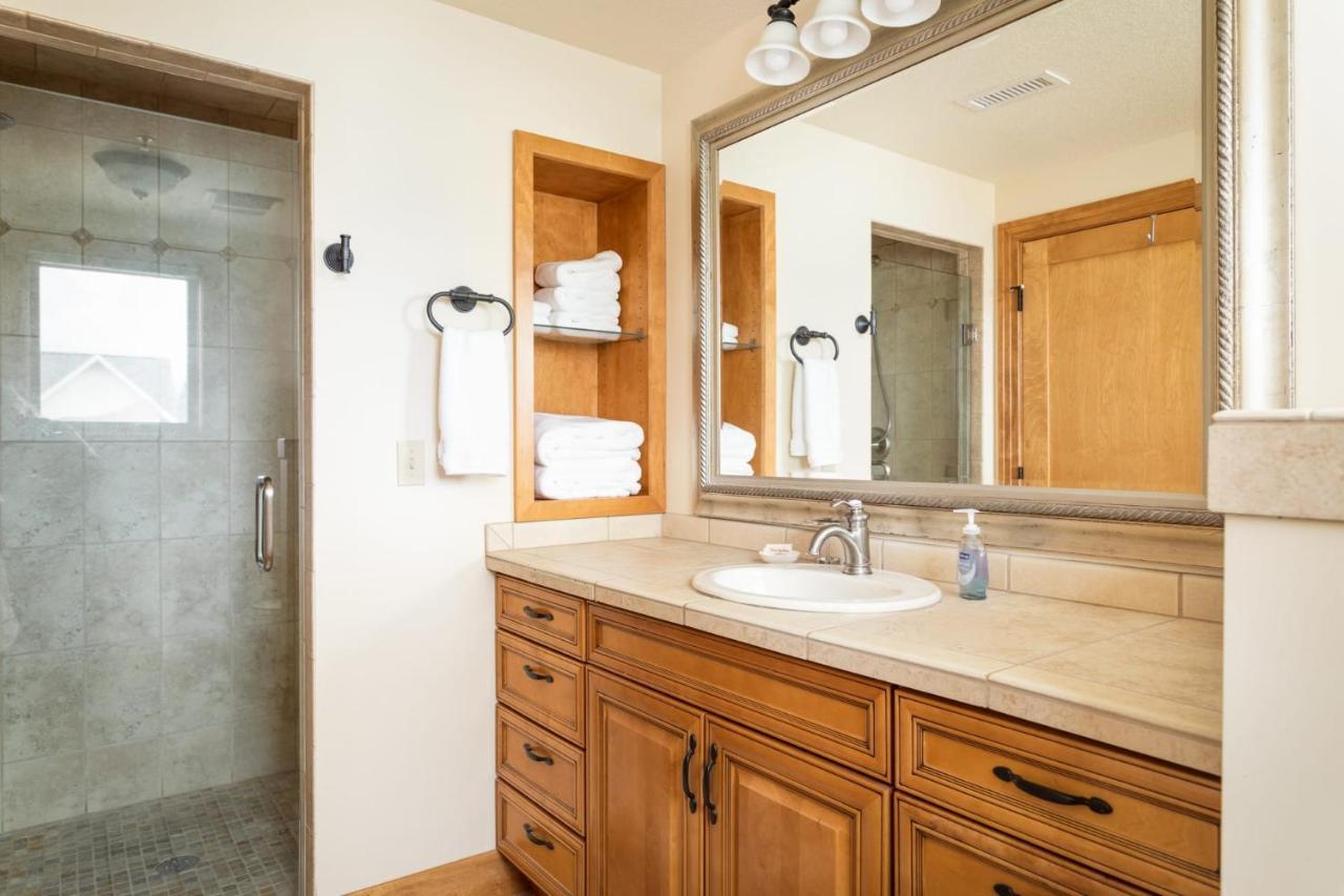 Sugar 3004 Luxury Beachfront *