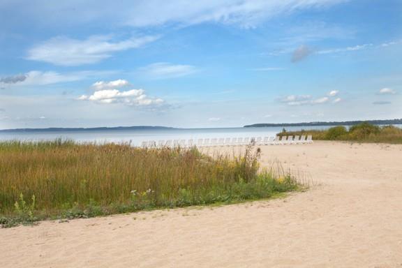 Pointes North Beachfront Hotel Traverse City