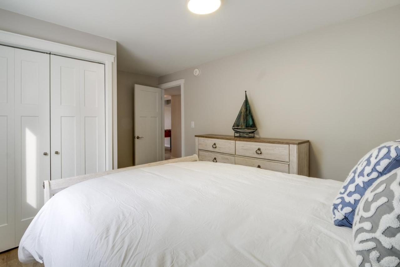 Modern Traverse House With Hot Tub! Holiday home Traverse City