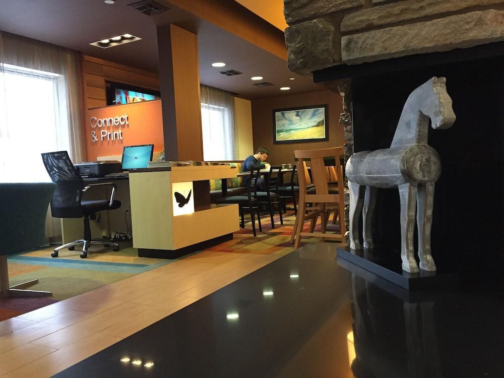 Fairfield & Hotel 3*