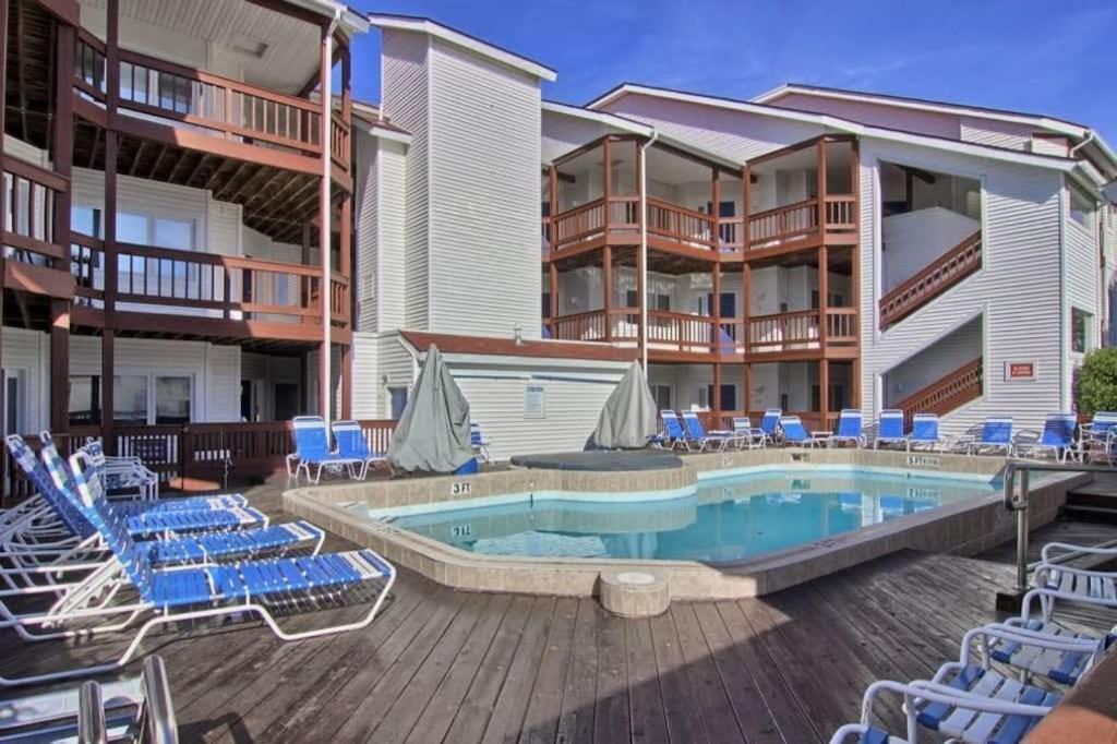 Beachside 101 Luxury On The * Traverse City