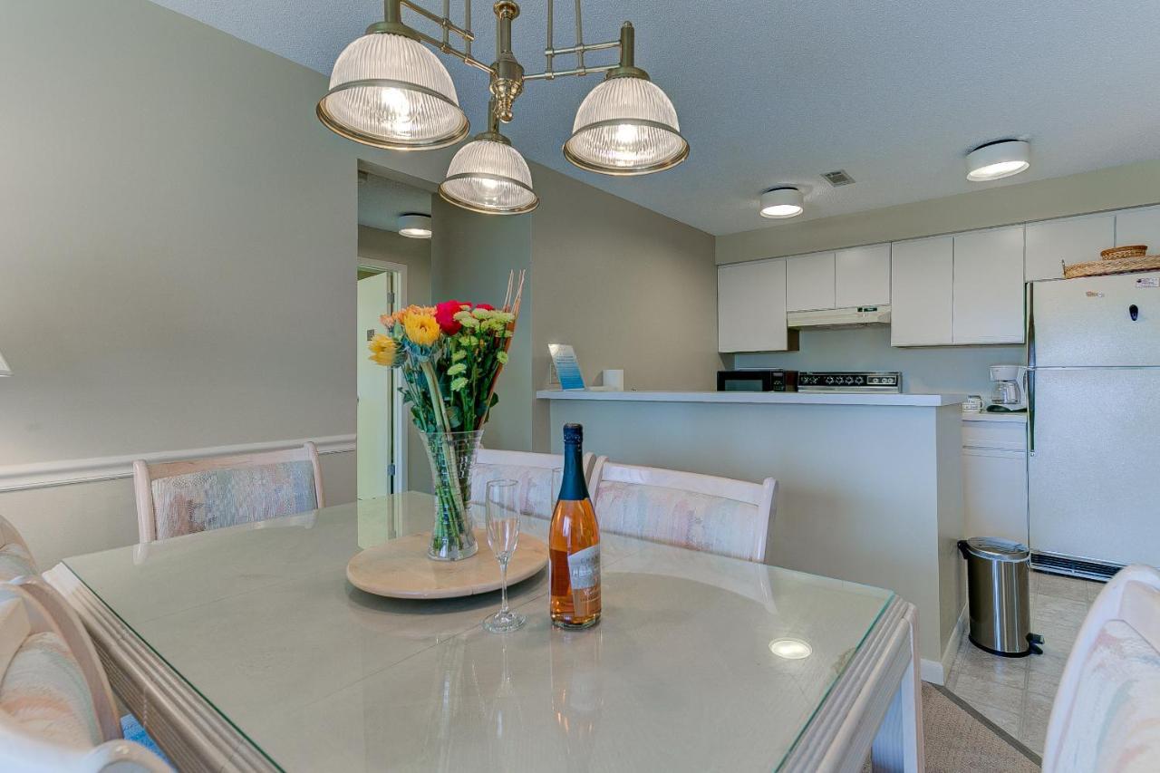 Apartment Beautiful Comfy 2 Bedroom Stunning Golf Course Views 5166