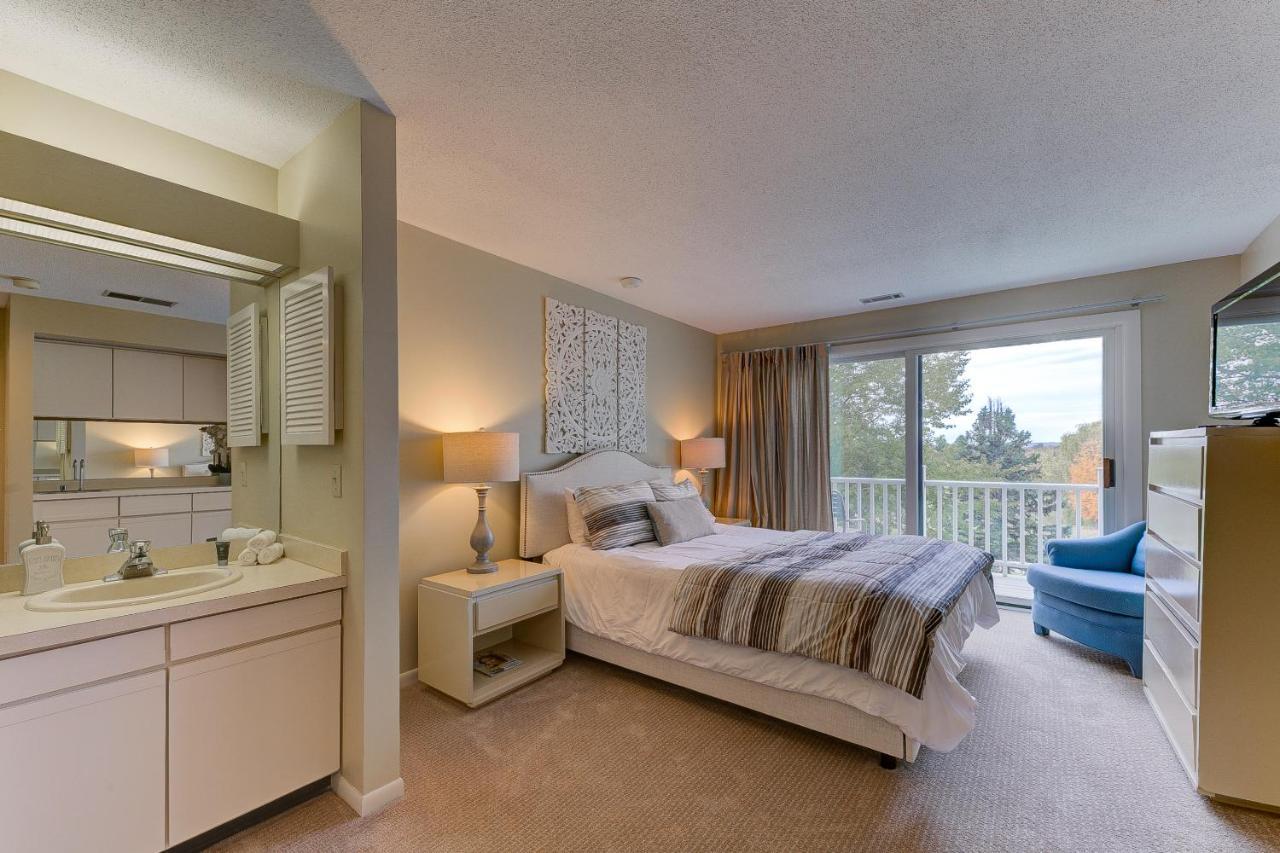 Beautiful Comfy 2 Bedroom Stunning Golf Course Views 5166 *