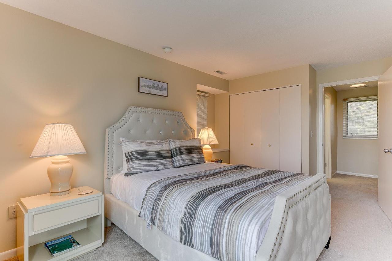 Apartment Beautiful Comfy 2 Bedroom Stunning Golf Course Views 5166 *