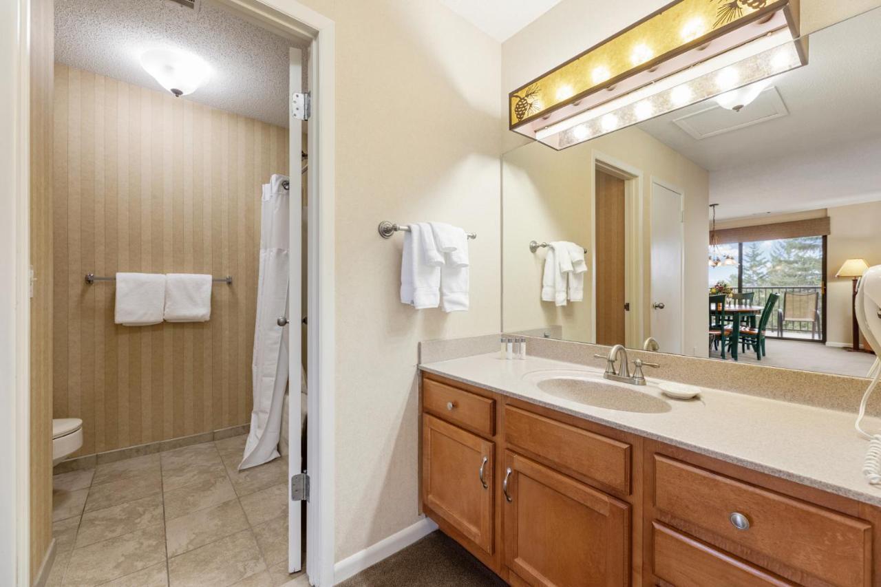 Apartment Lakeview Golf Retreat 1bdr At 5057 Traverse City