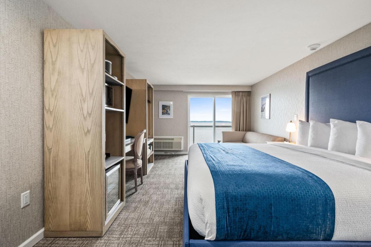 Hotel Alexandra Traverse City