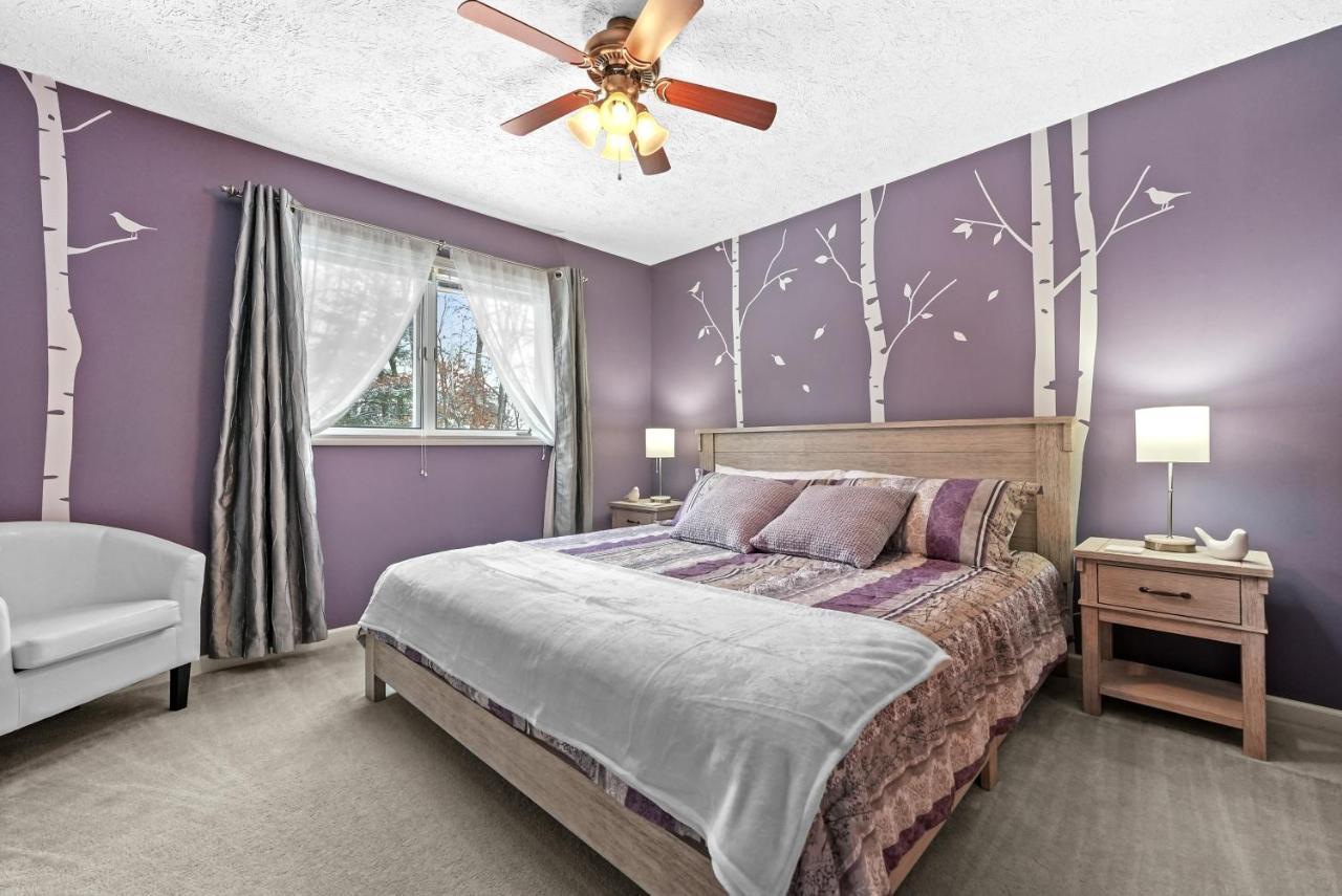 Bass Retreat- Lakeview W 5 Bedrooms, Hot Tub, Game Room, Pets Holiday home Traverse City