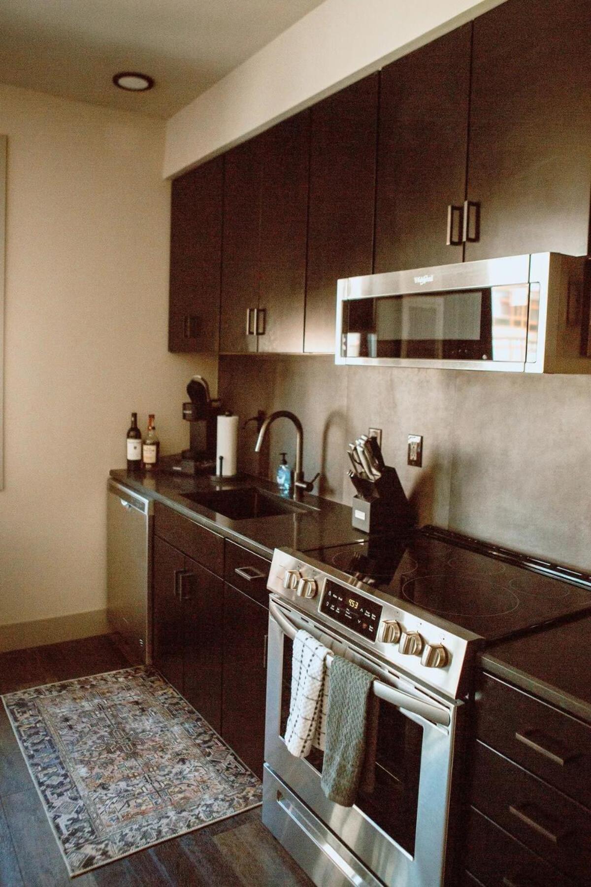 Modern State 209 Just Blocks Away From The Bay Holiday home Traverse City