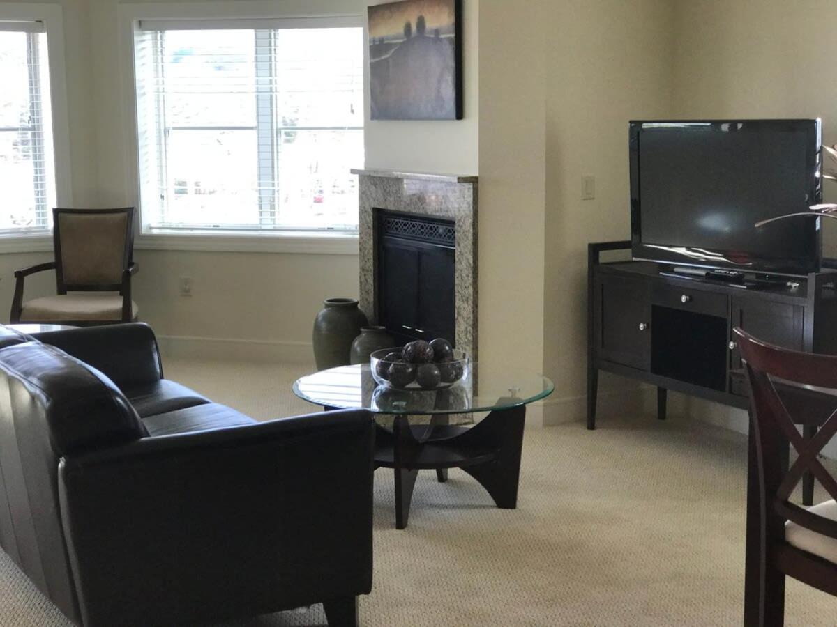Corner At Peninsula Bay Awaits Holiday home
