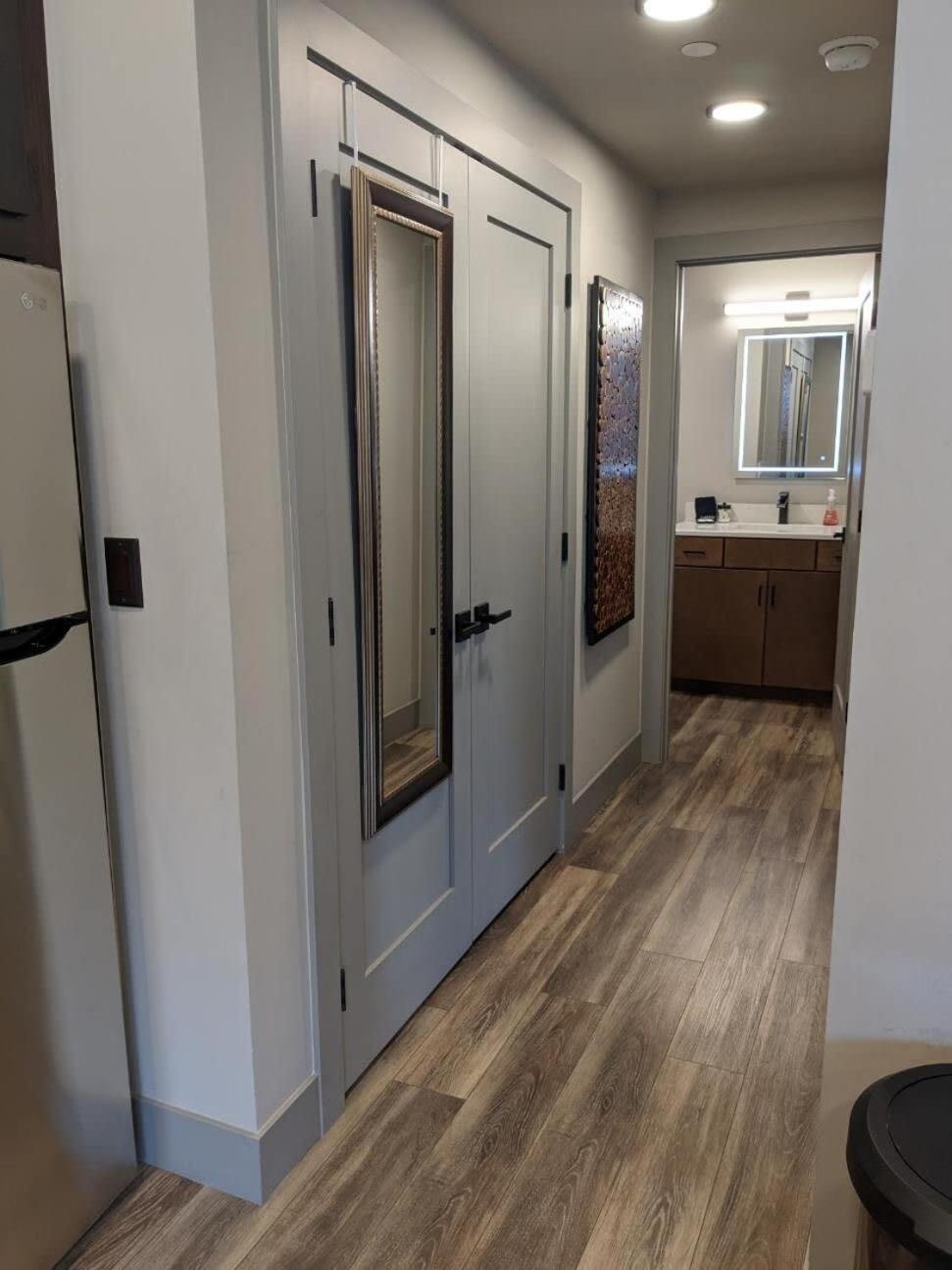 Modern 210 Just Blocks From Michigan Holiday home