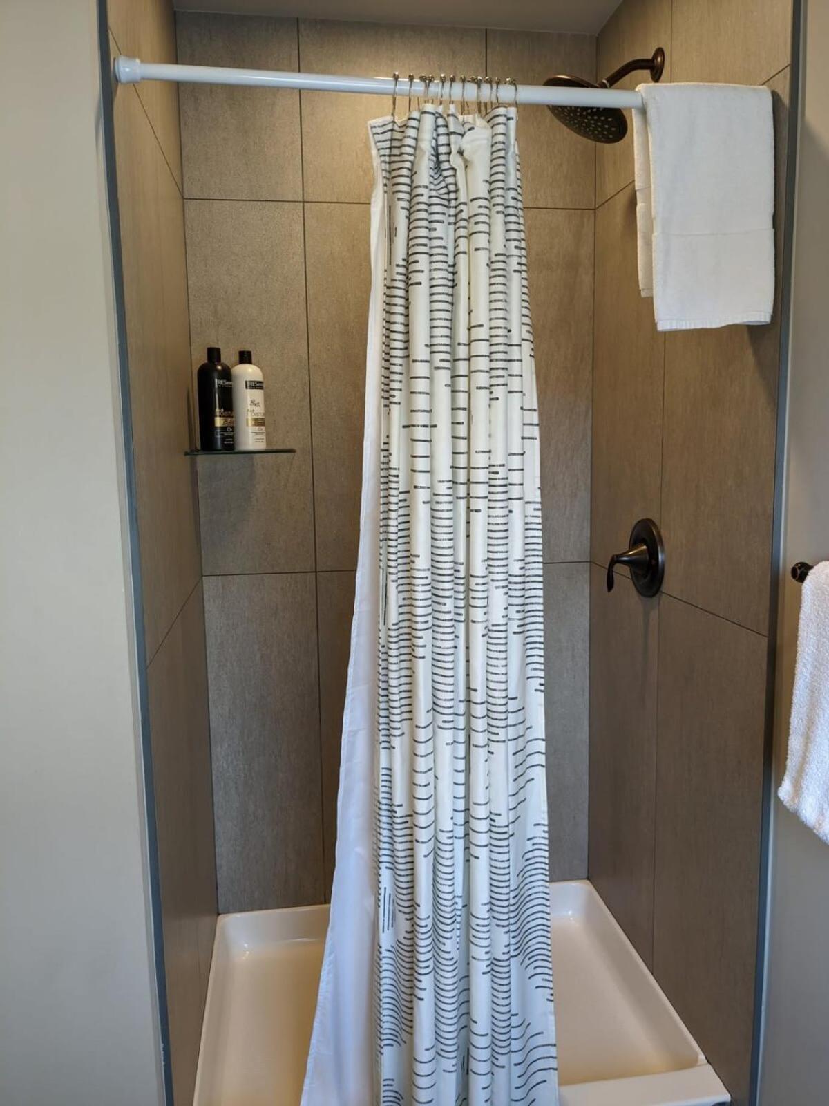 Modern State 209 Just Blocks Away From The Bay * Traverse City