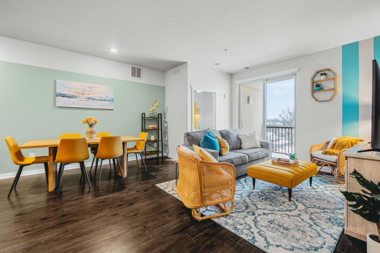 New Shoreline 401 2br Near Downtown And Bay Holiday home Traverse City