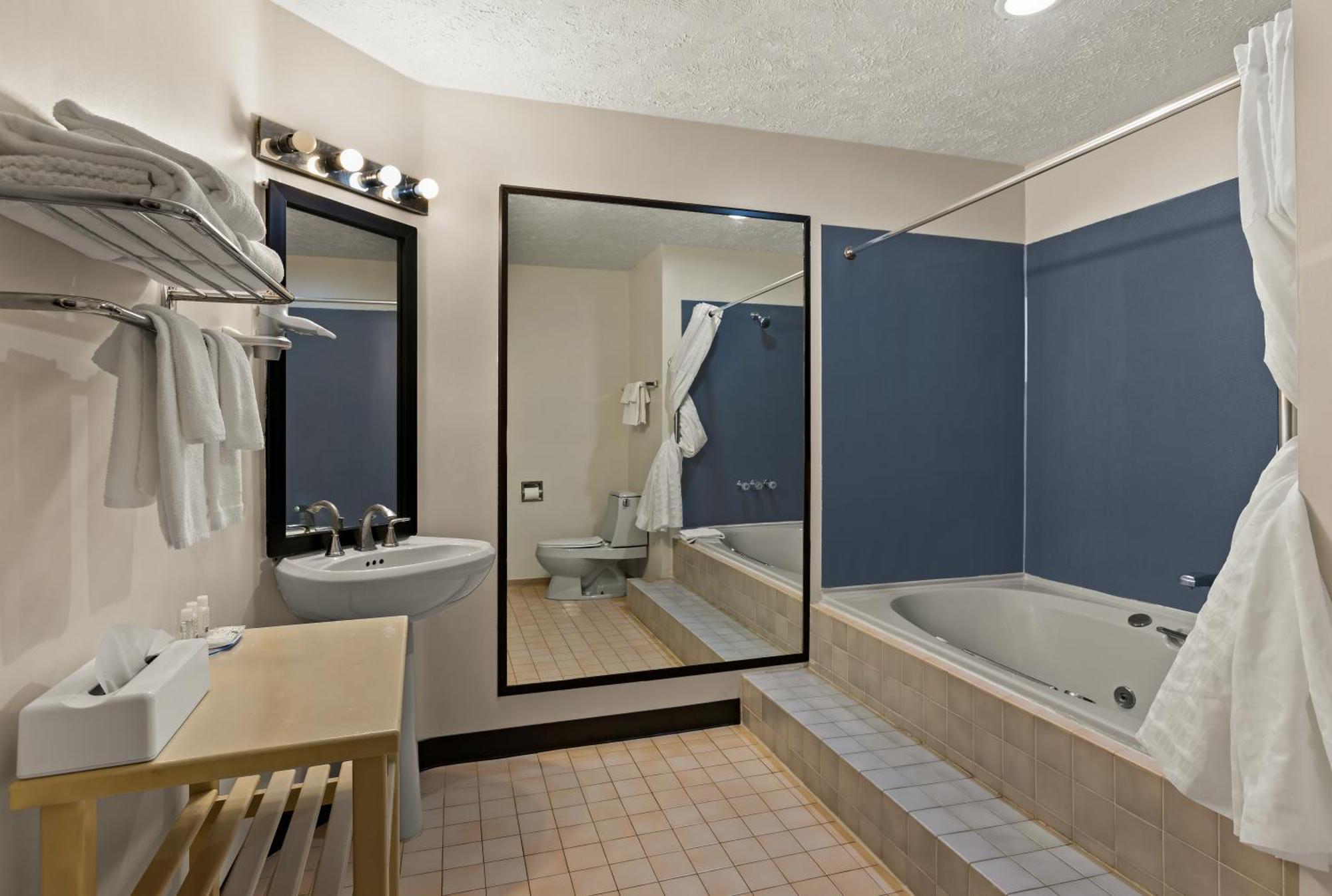 Inn Quality Traverse City