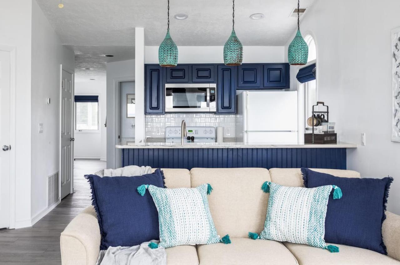 321 With Vaulted Ceilings Pool Hot Tub And Stunning Views From Private Deck