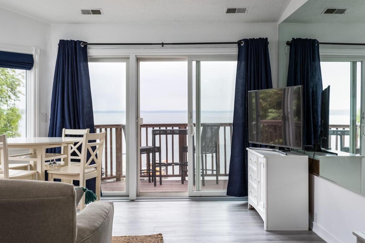 Holiday home 321 With Vaulted Ceilings Pool Hot Tub And Stunning Views From Private Deck Traverse City