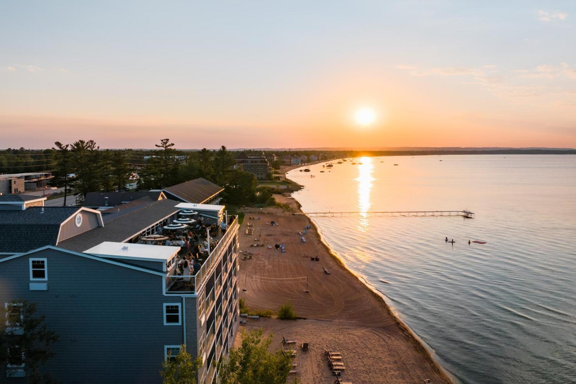 Alexandra 3* Traverse City