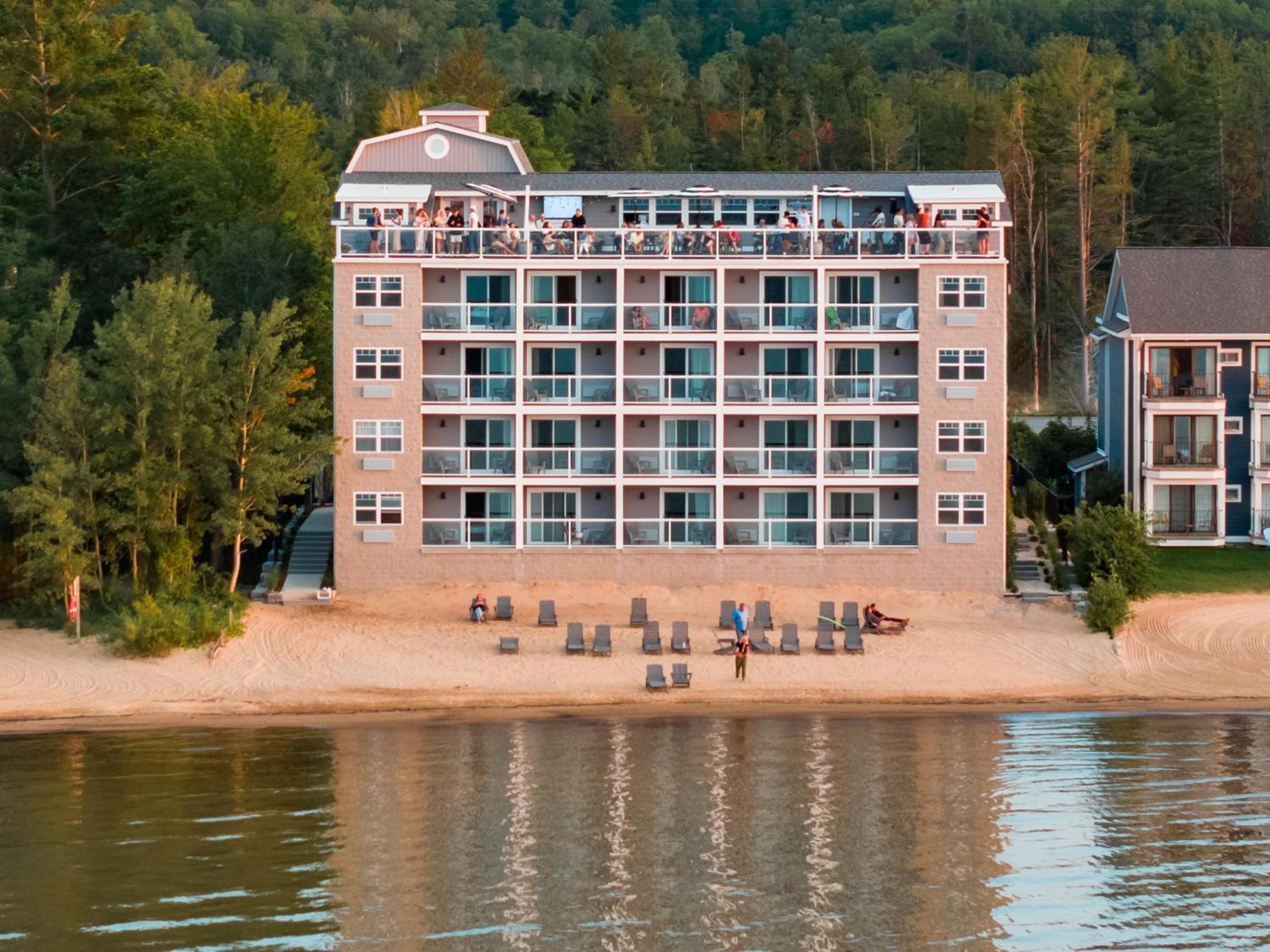 Alexandra 3*
