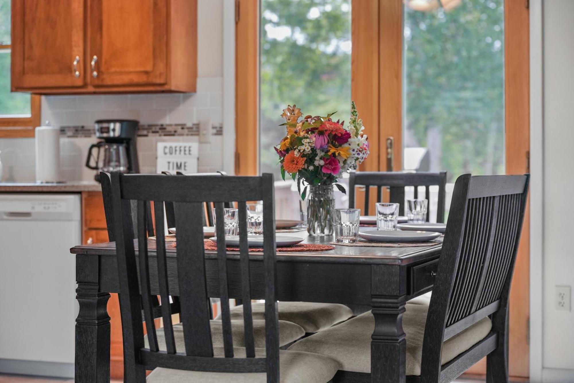 Holiday home Lakefront Paradise 4 Bedroom W Direct Access, Pets Ok Traverse City