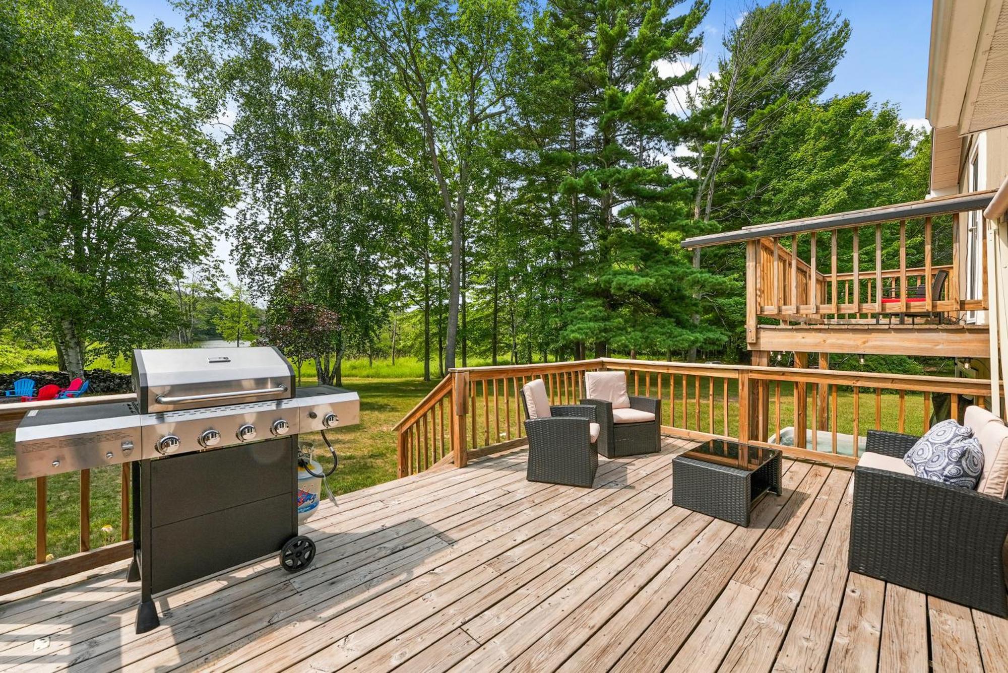 Lakefront Paradise 4 Bedroom W Direct Access, Pets Ok * Traverse City