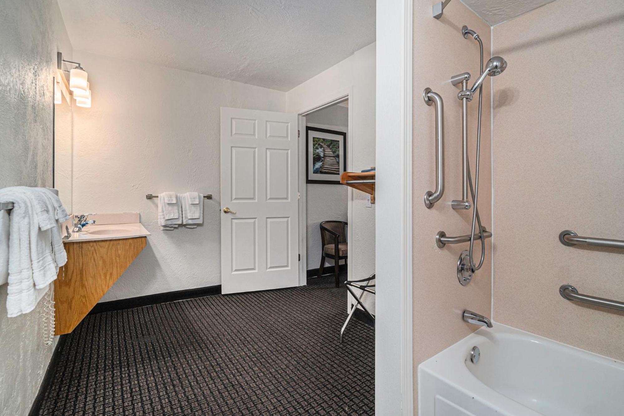 Travelodge By Wyndham Traverse Mi 2* Traverse City