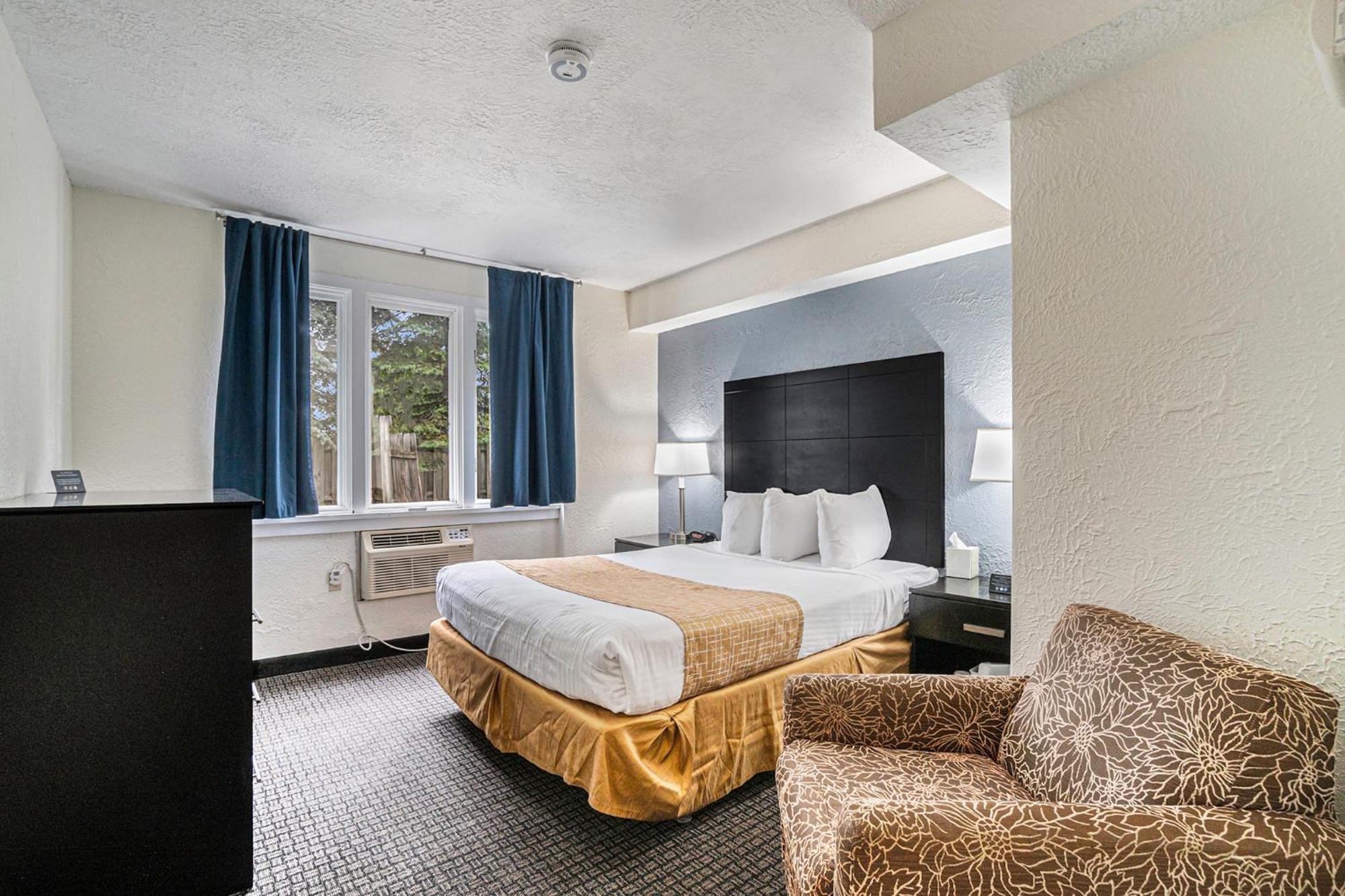Travelodge By Wyndham Traverse Mi 2*