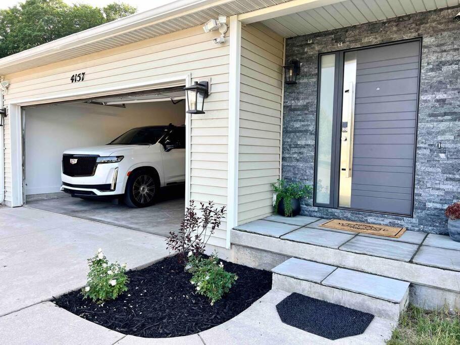 Villa Dream Palace With Hot Tub-game Room-fire Pit-5br-3ba