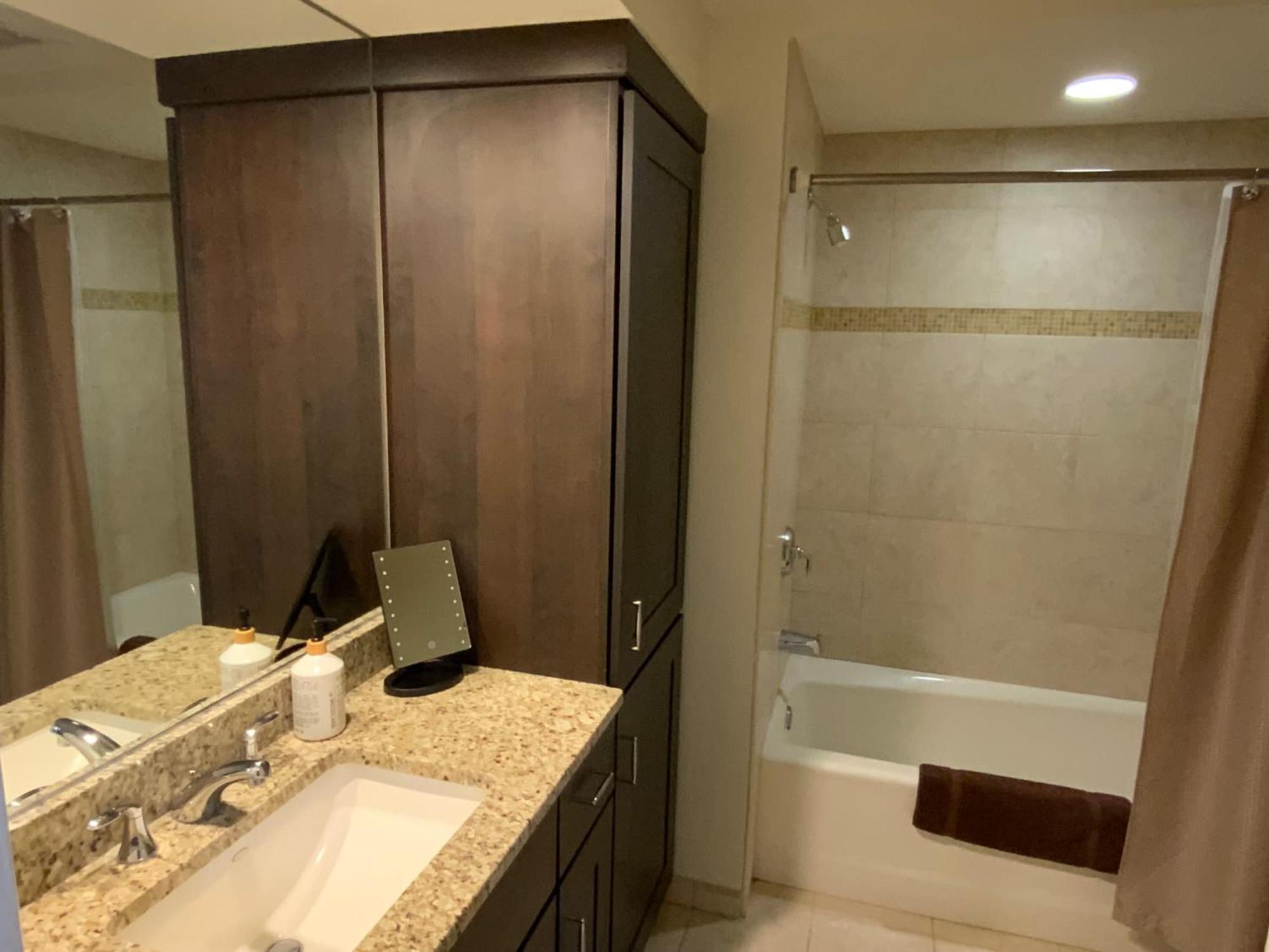 Holiday home Spacious Furnished At Peninsula Bay Traverse City