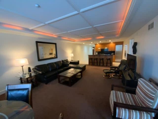 Beautiful First Floor With Patio To The Bay * Traverse City