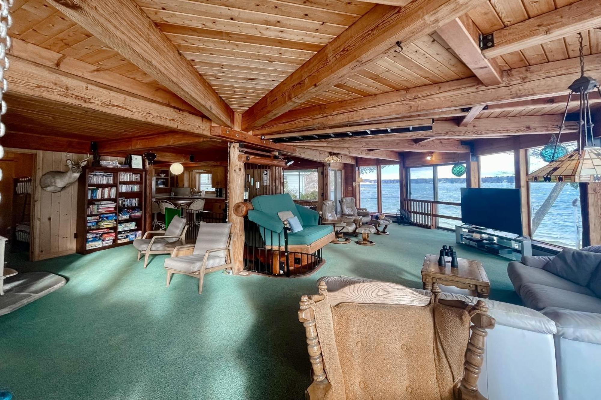 Holiday home Lakefront Serenade *