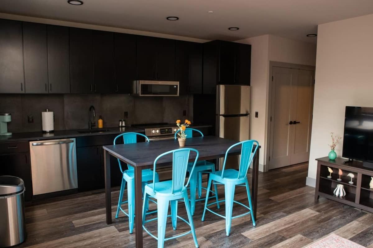 Modern State Unit 2 * Traverse City