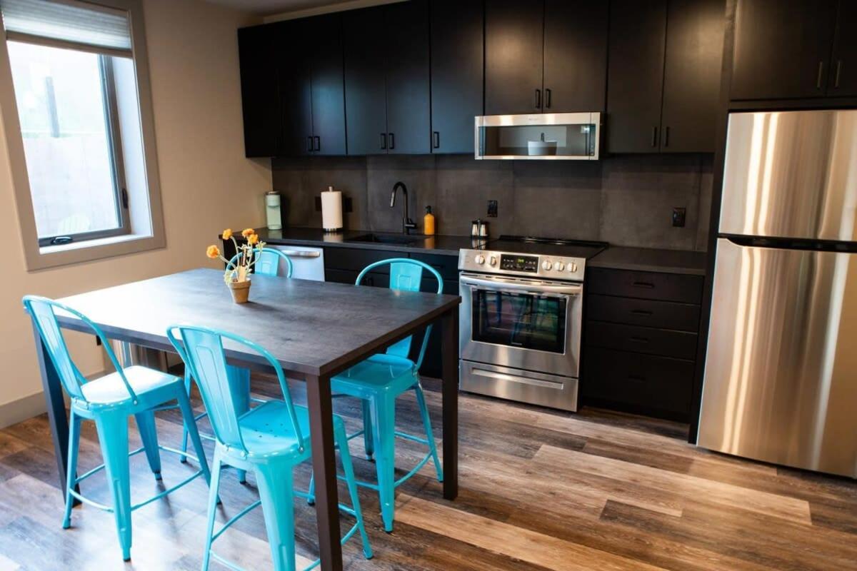 Apartment Modern State Unit 2 Traverse City
